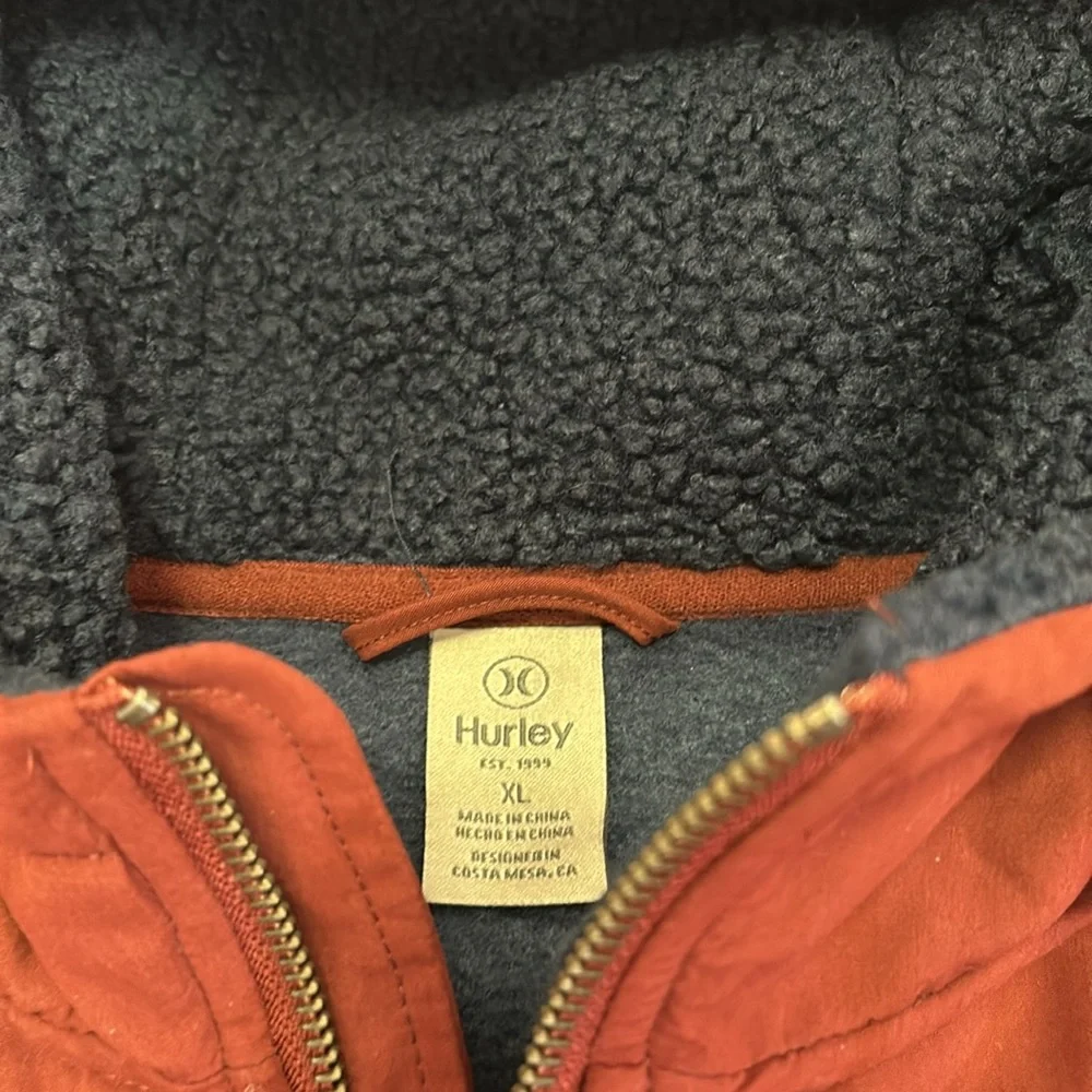 ⭐️Hurley Pullover - Picture 4 of 8